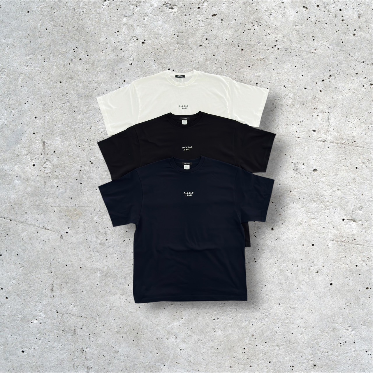 VENDRA ∴ A=C TEE 刺繍TEE